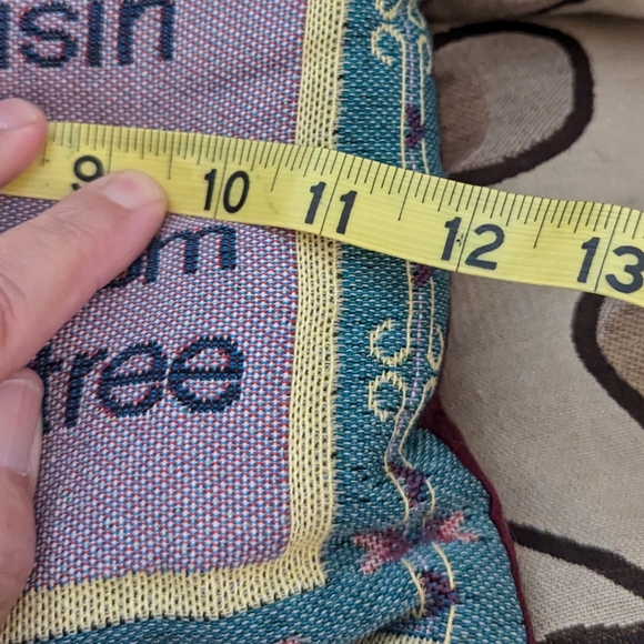 Cousin decorative pillow - Picture 2 of 4